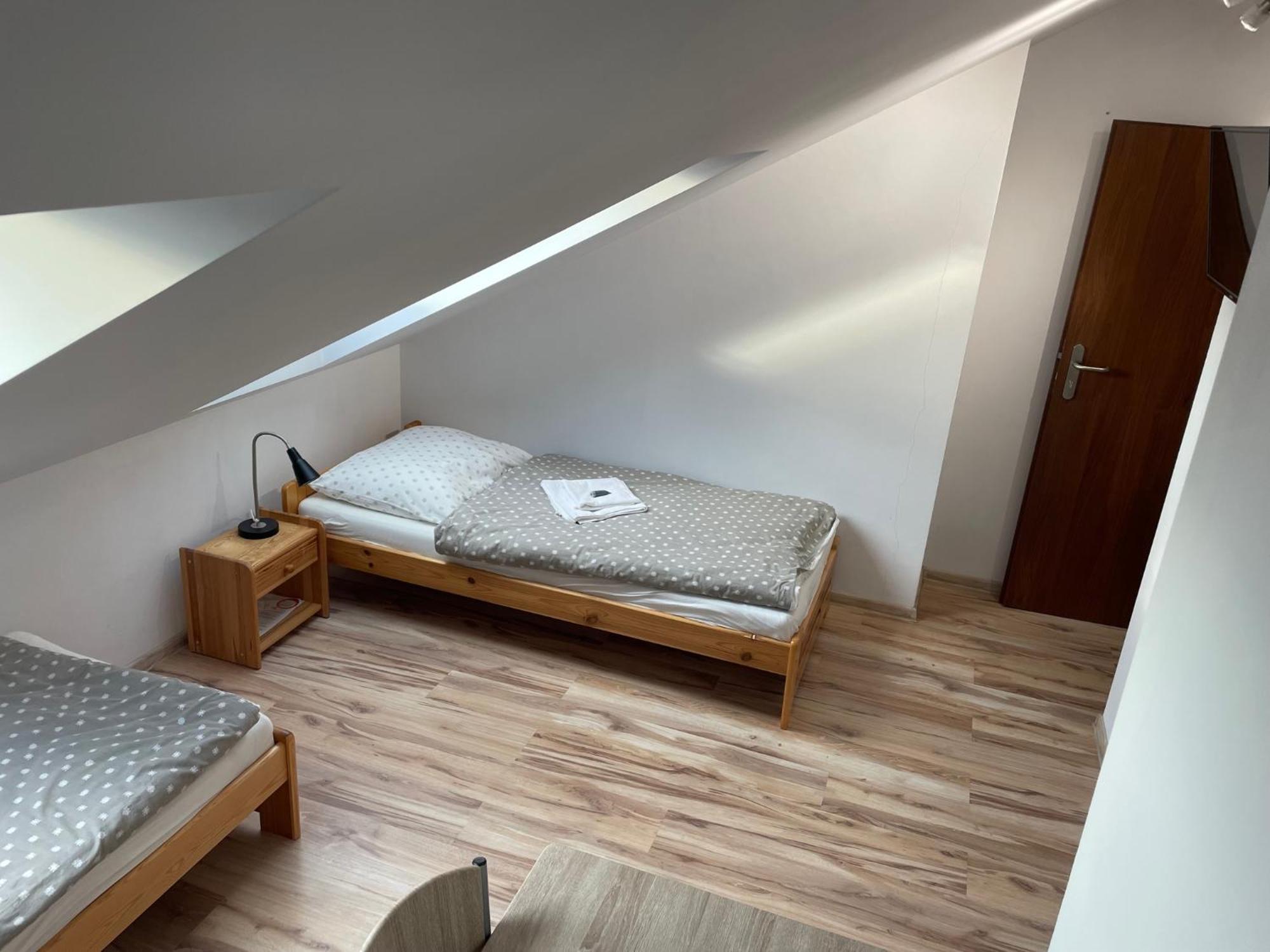 Rozana 51 Apartment ออปอเล ภายนอก รูปภาพ