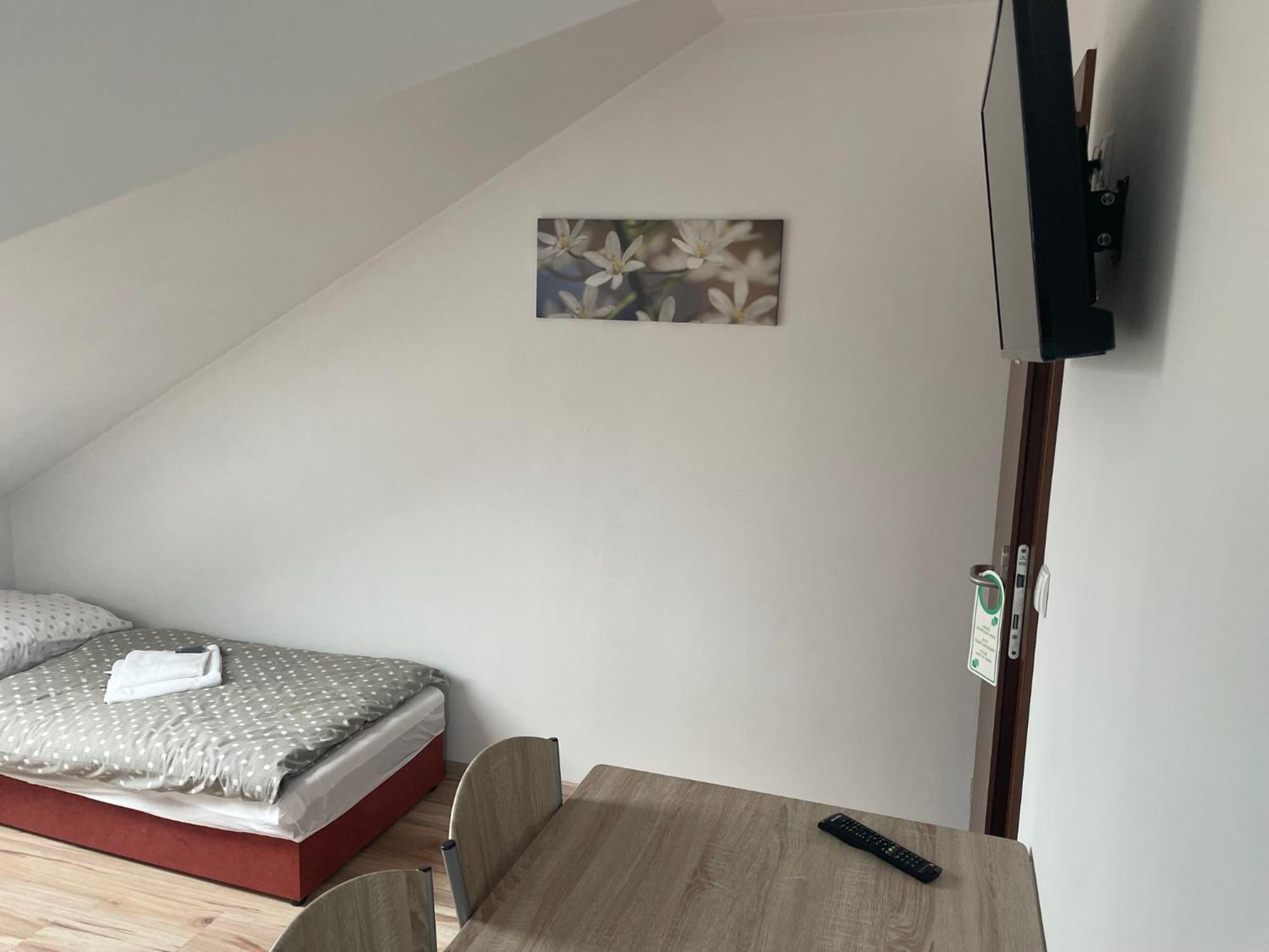 Rozana 51 Apartment ออปอเล ภายนอก รูปภาพ